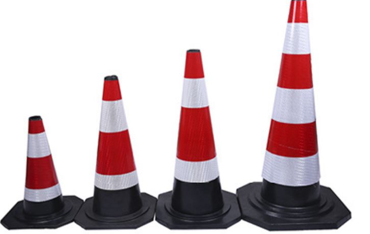 RUBBER TRAFFIC CONES