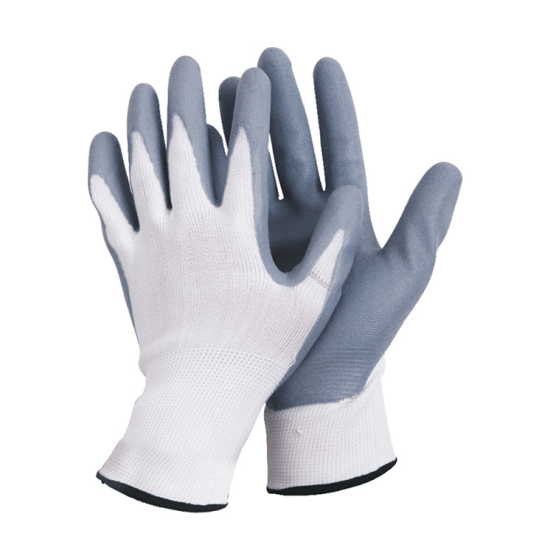 Nitrile Coated Gloves for Painting can protect hands in handling oil-based paints, solvents, chemicals and cleaning agents. Besides, the nitrile coated gloves can be more resistant to punctures and abrasions than latex. So they are relatively more durable. 