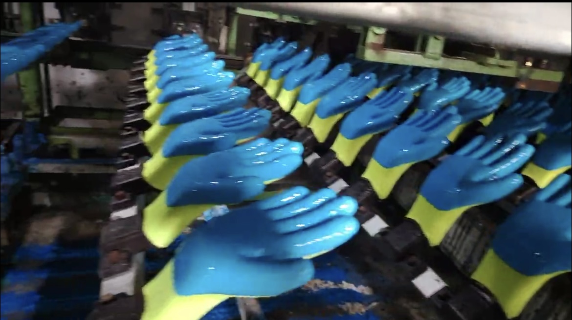 half dipped safety gloves