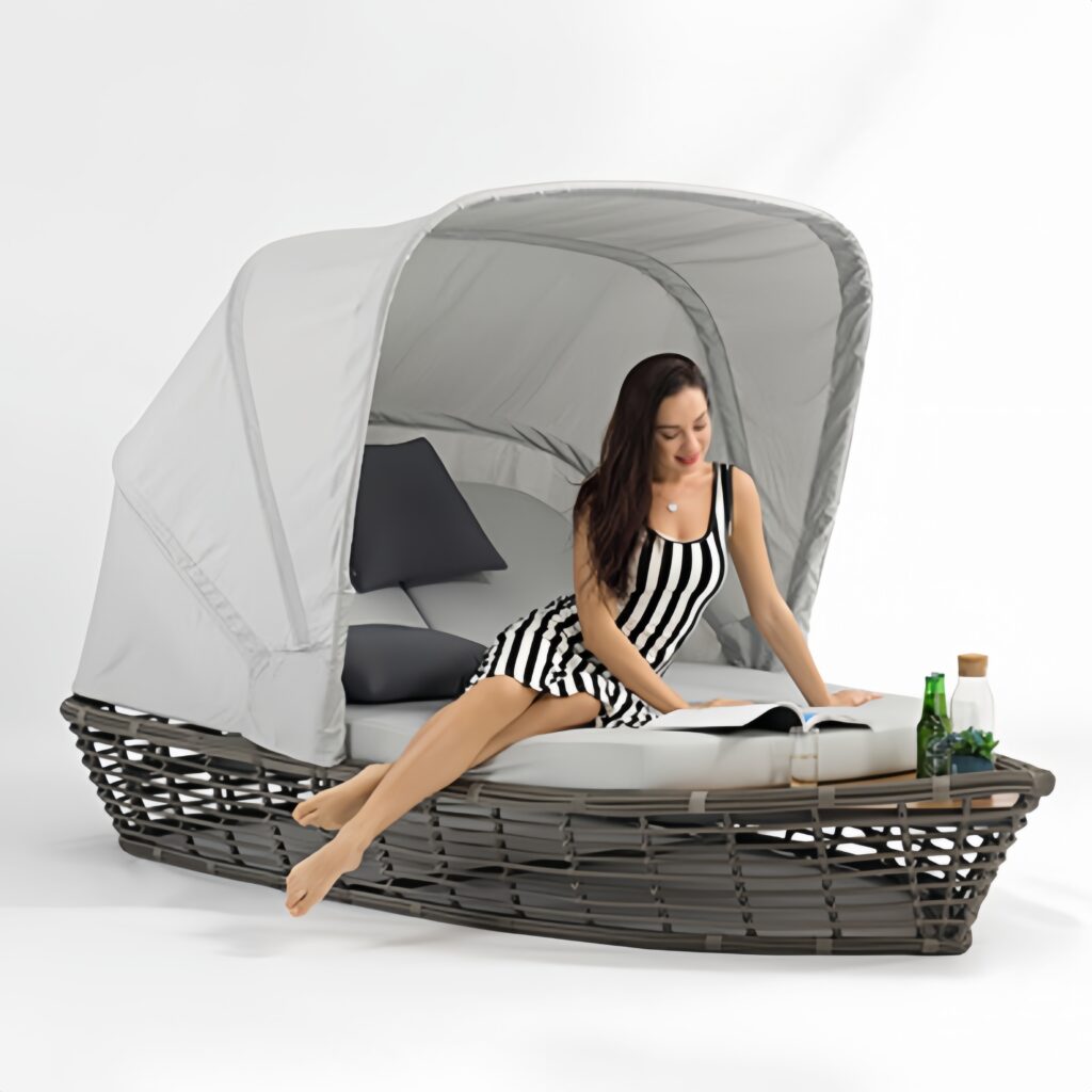 Outdoor Cabana Daybed