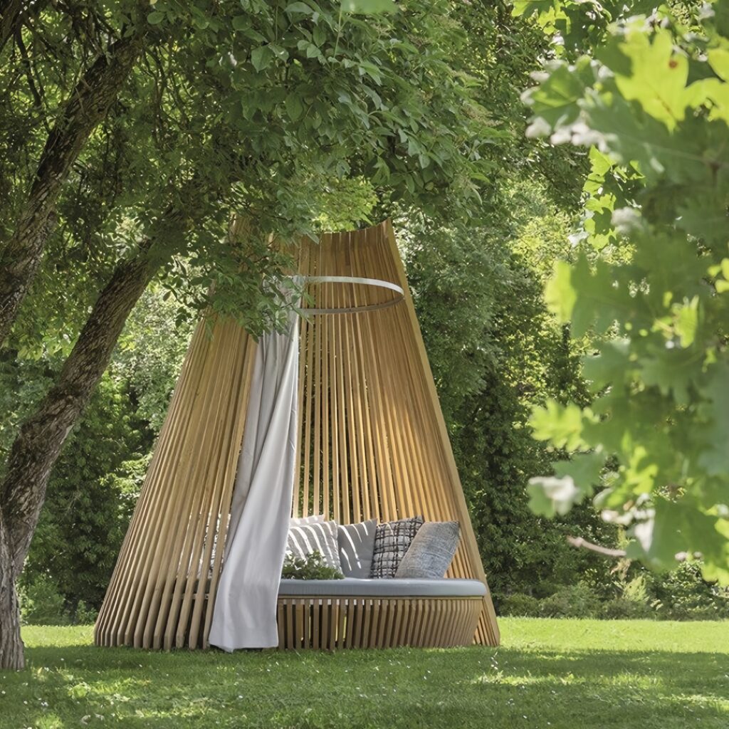 Outdoor Cabana Daybed