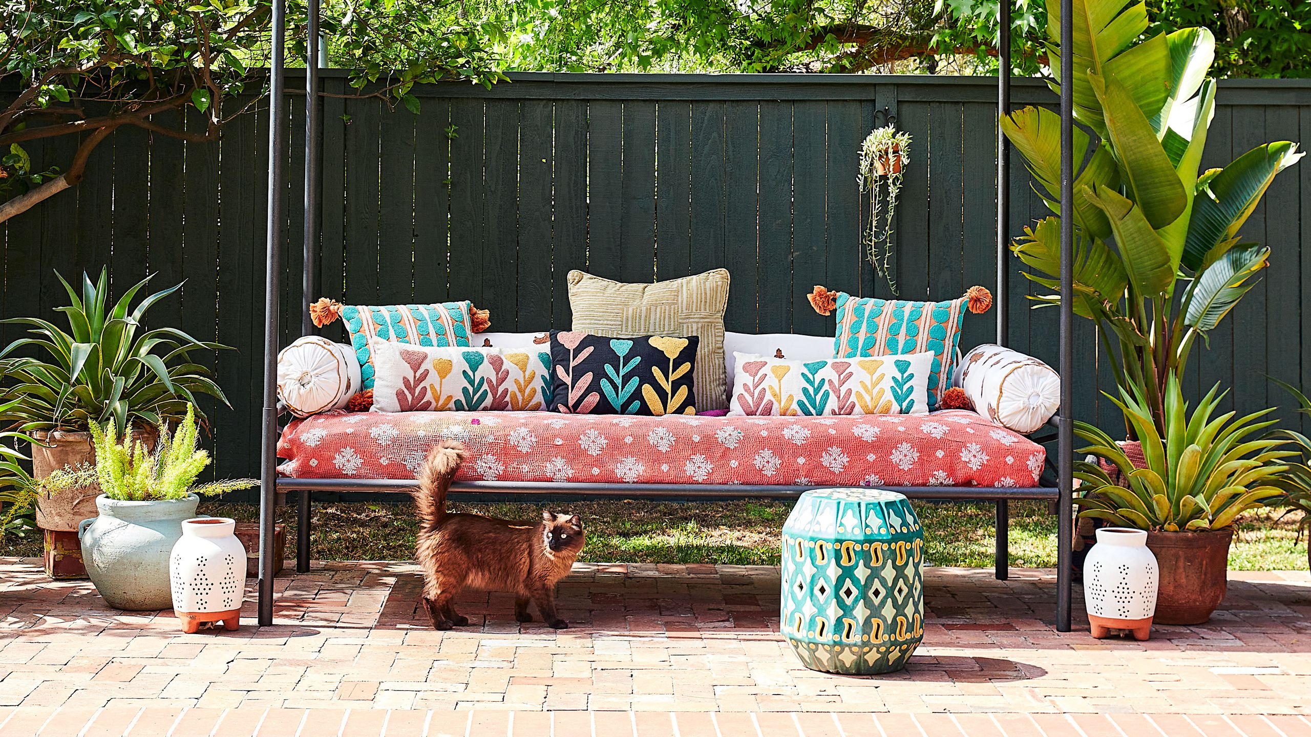 An application scenario or product detail of best outdoor daybed - Image 12