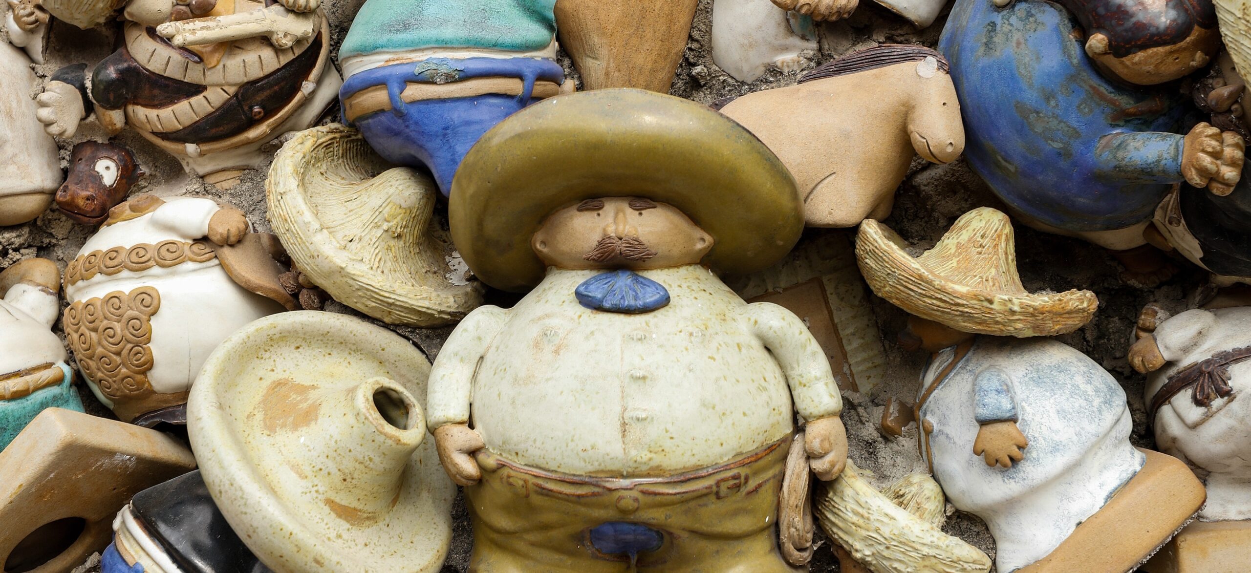 An application scenario or product detail of ceramic sculpture - Image 18