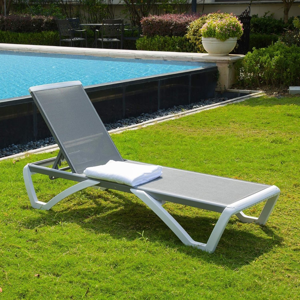 An application scenario or product detail of chaise lounger outdoor - Image 18