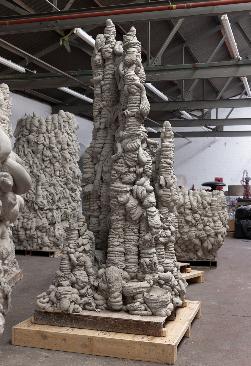 An application scenario or product detail of concrete sculpture - Image 19