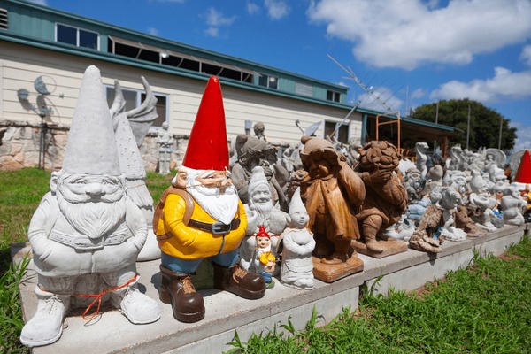 An application scenario or product detail of concrete sculpture - Image 10