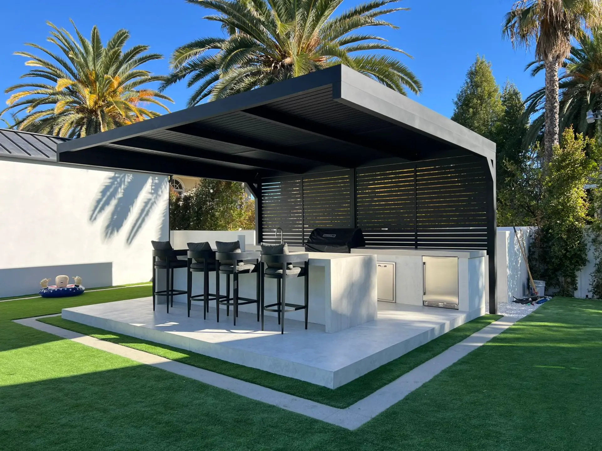 An application scenario or product detail of custom pergola - Image 2