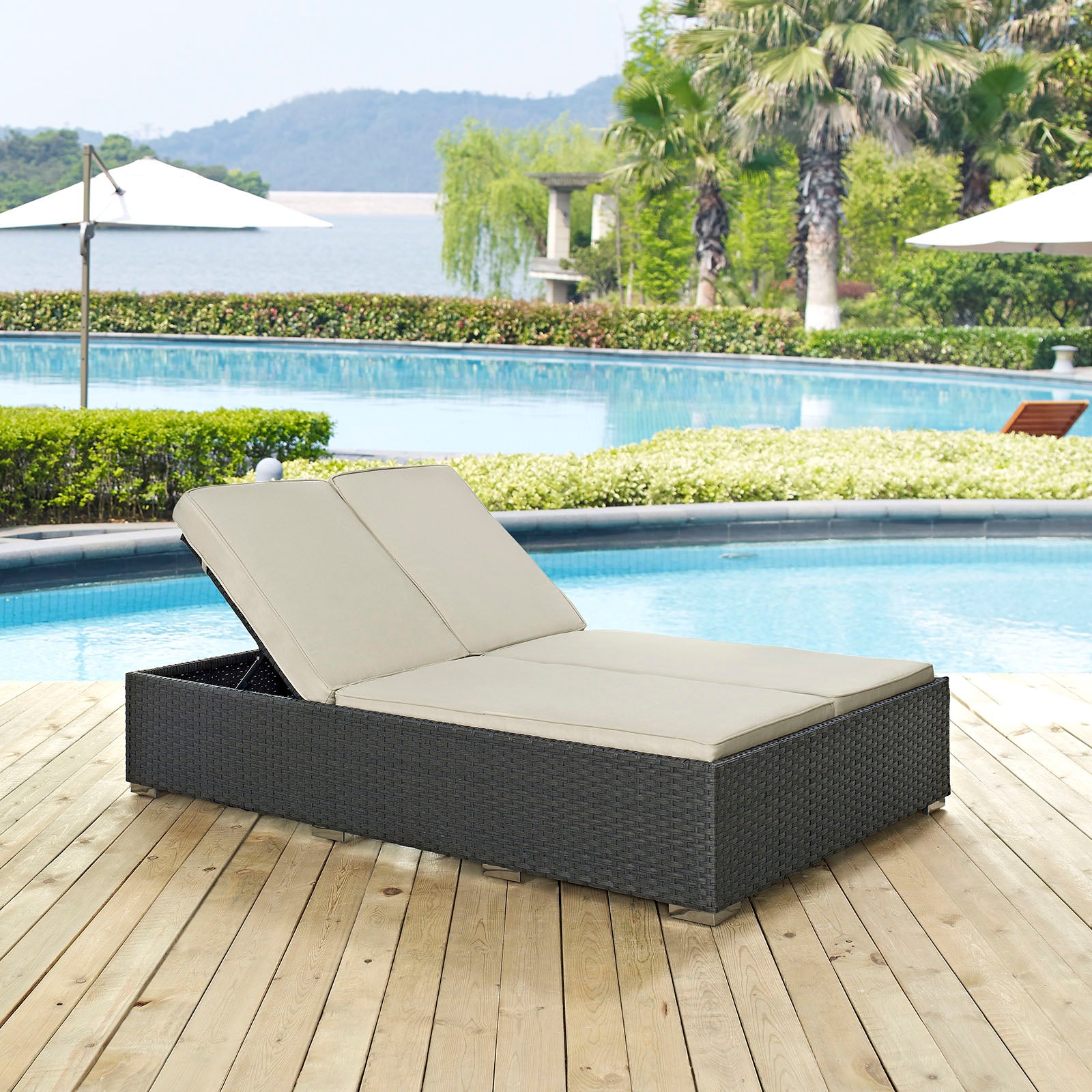 An application scenario or product detail of double outdoor chaise lounge - Image 7