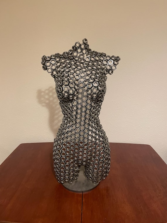 An application scenario or product detail of female sculpture - Image 10