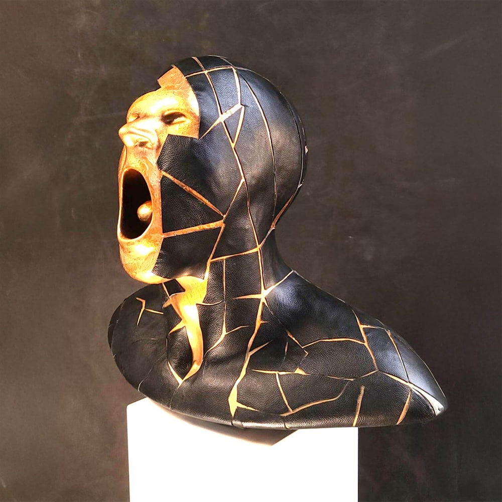 An application scenario or product detail of fiberglass artwork - Image 9