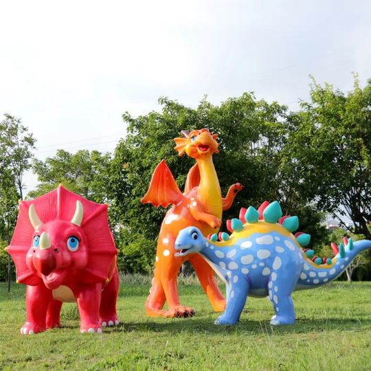 An application scenario or product detail of fiberglass artwork - Image 12