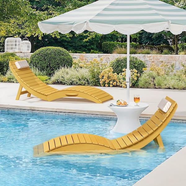 An application scenario or product detail of folding outdoor chaise lounge chairs - Image 3