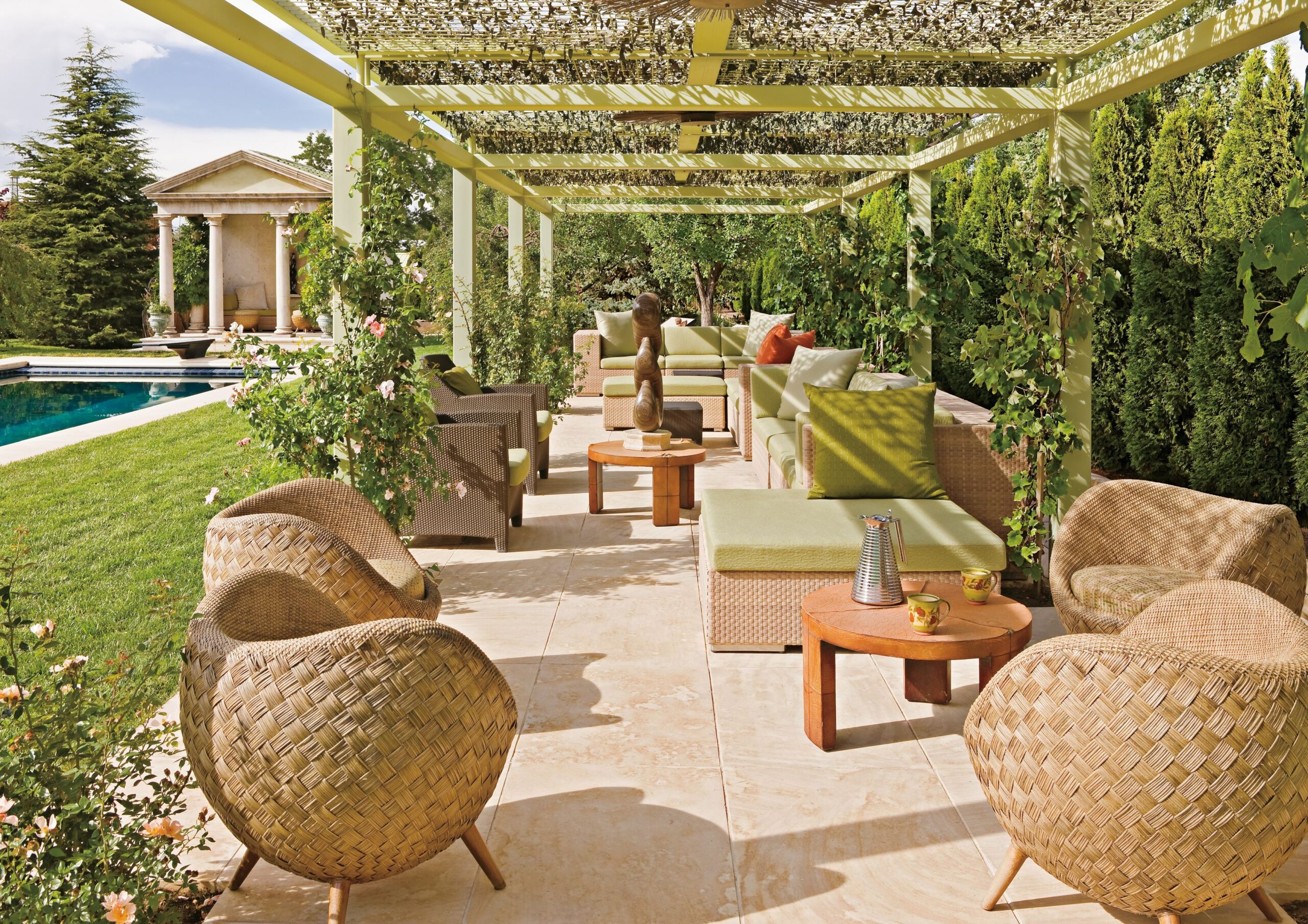 An application scenario or product detail of garden pergola - Image 19