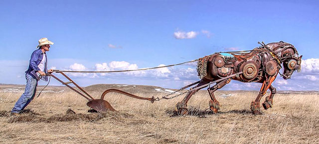 An application scenario or product detail of metal animal sculptures - Image 8