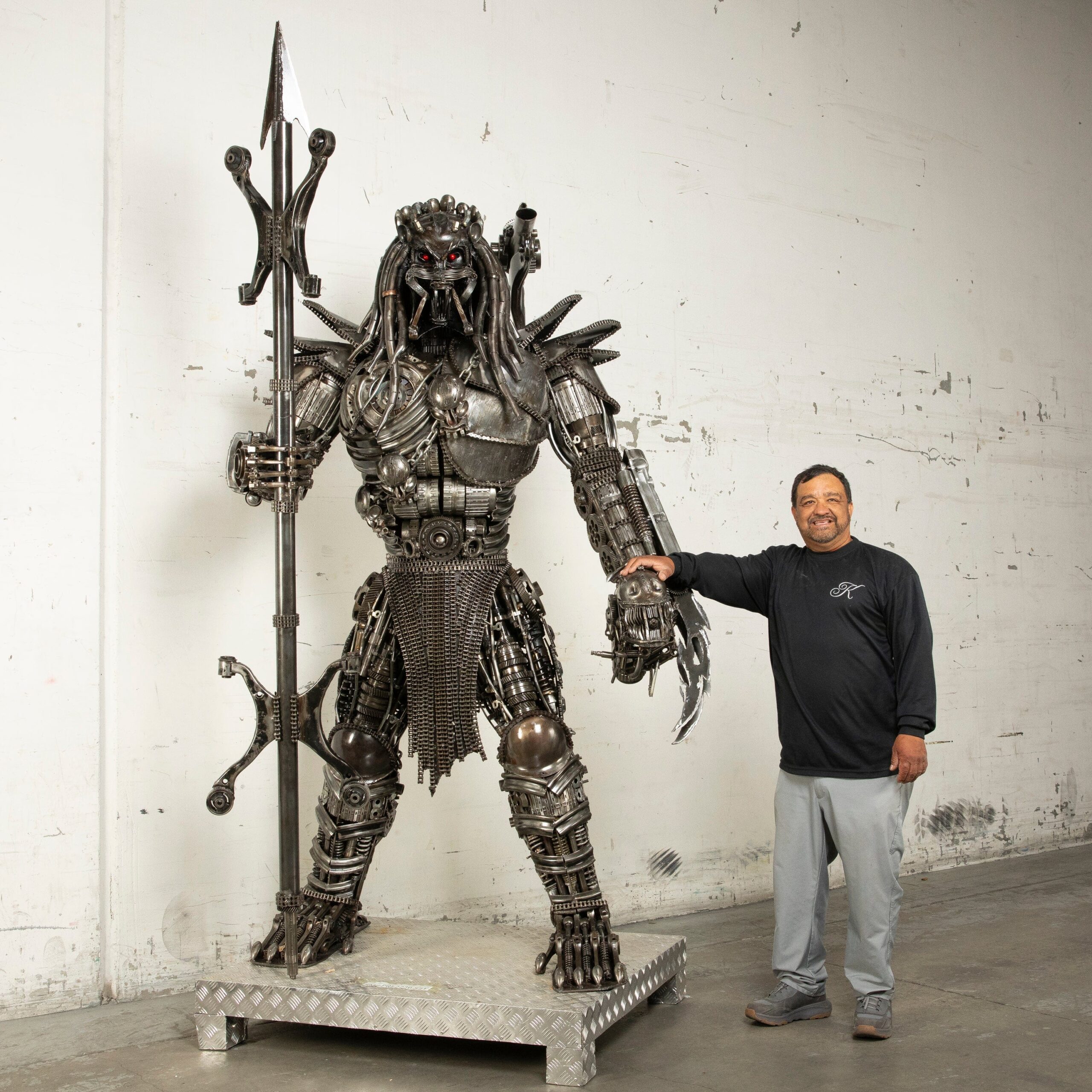 An application scenario or product detail of metal art sculpture - Image 11