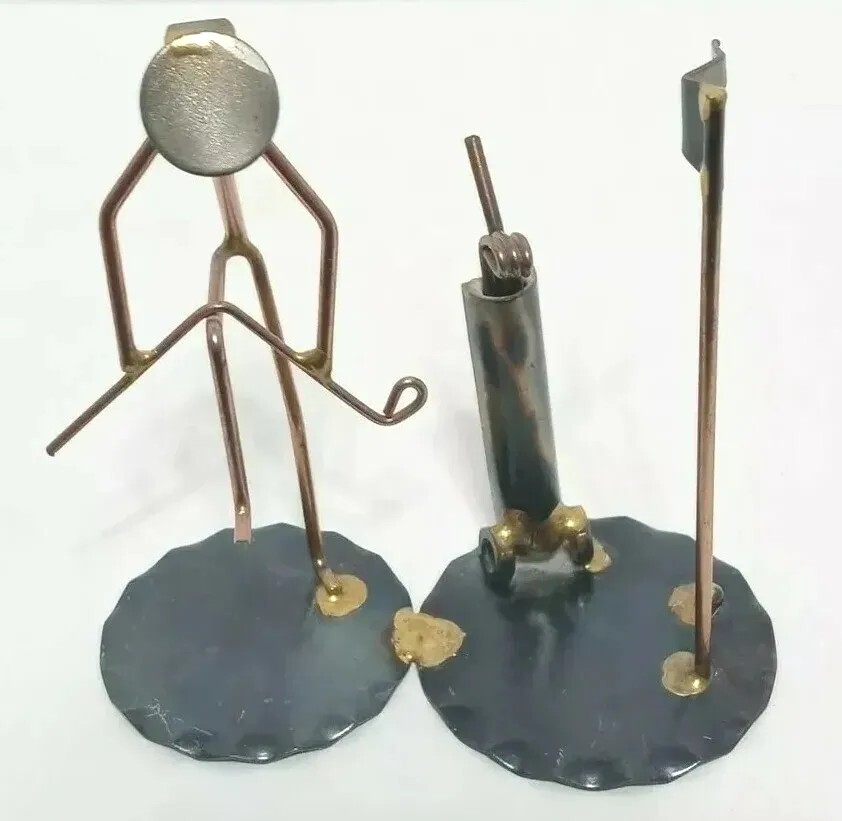 An application scenario or product detail of metal sculpture abstract - Image 6