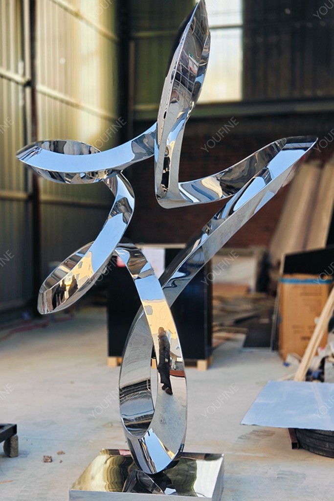 An application scenario or product detail of metal sculpture abstract - Image 11
