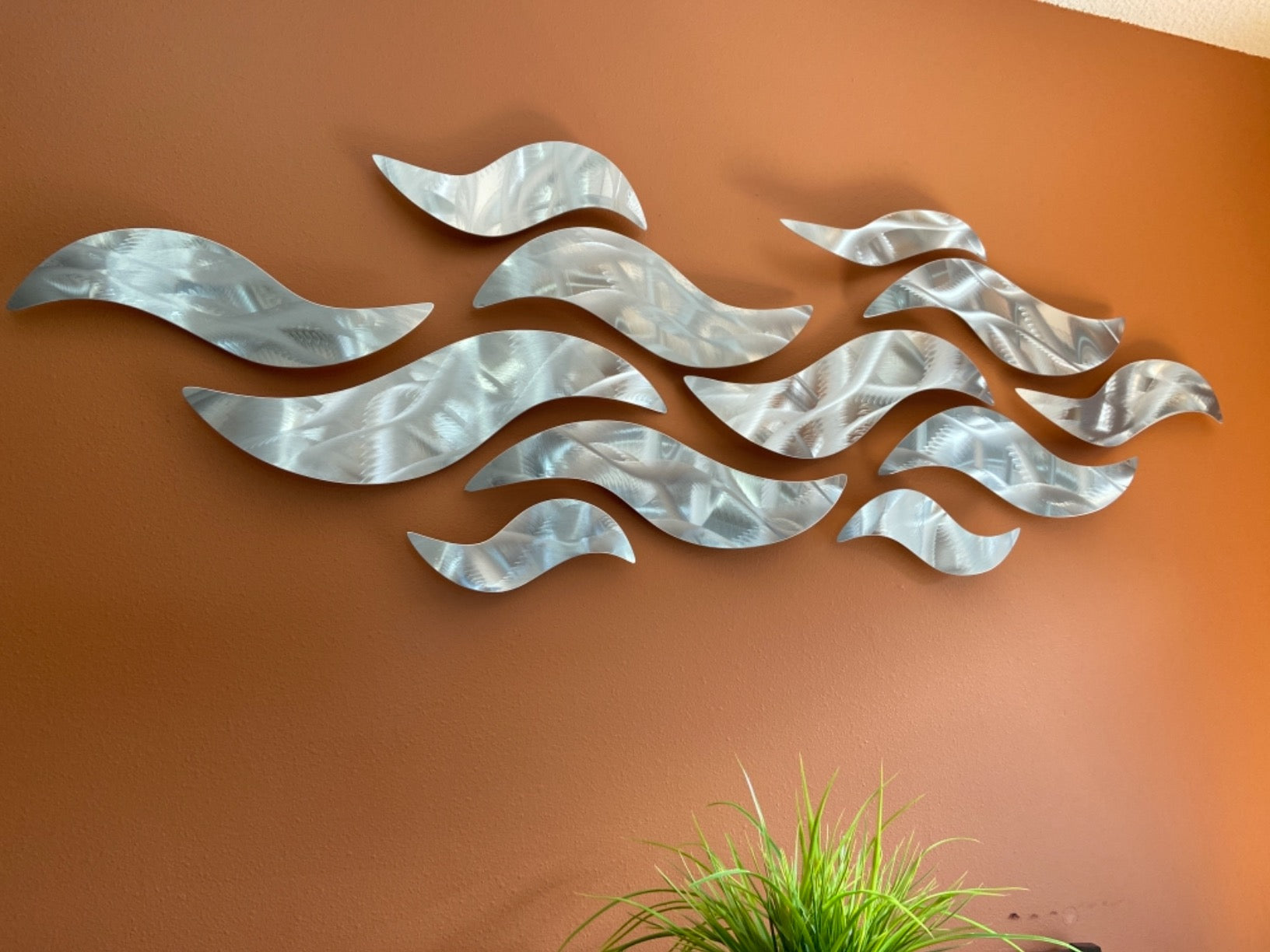 An application scenario or product detail of metal sculpture wall art - Image 19