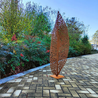 An application scenario or product detail of modern metal garden sculptures - Image 15