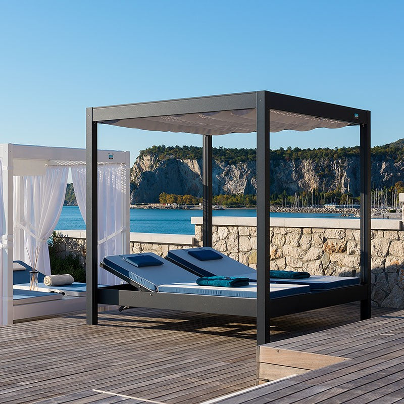 An application scenario or product detail of outdoor cabana daybed - Image 3