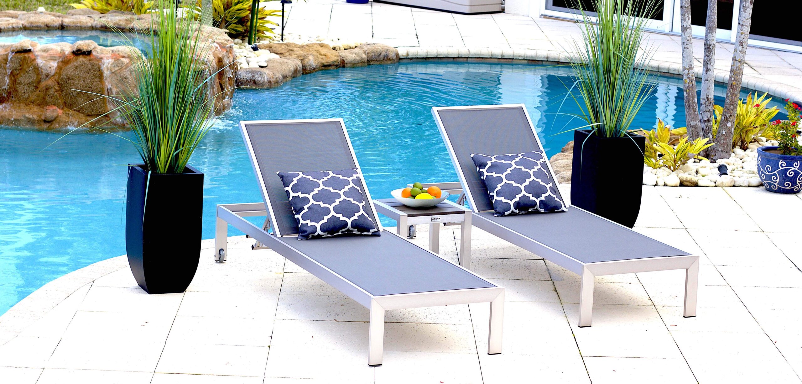 An application scenario or product detail of outdoor chaise lounge chair set - Image 19