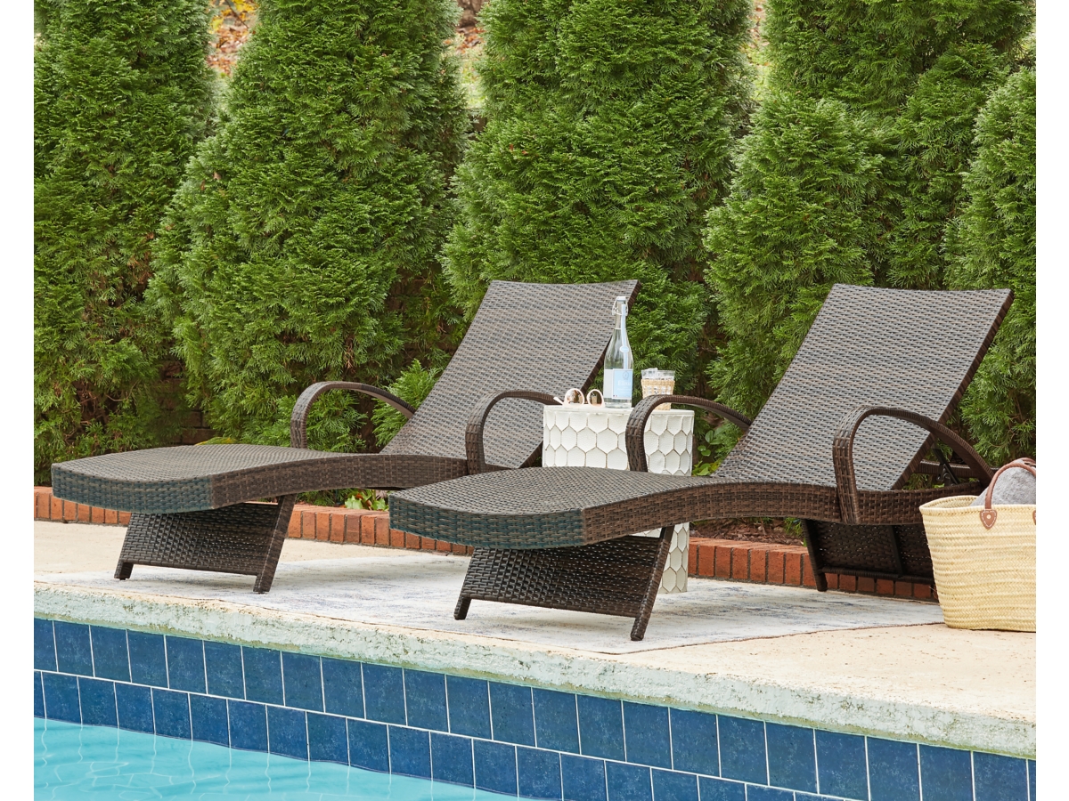 An application scenario or product detail of outdoor chaise lounge chair sets - Image 14