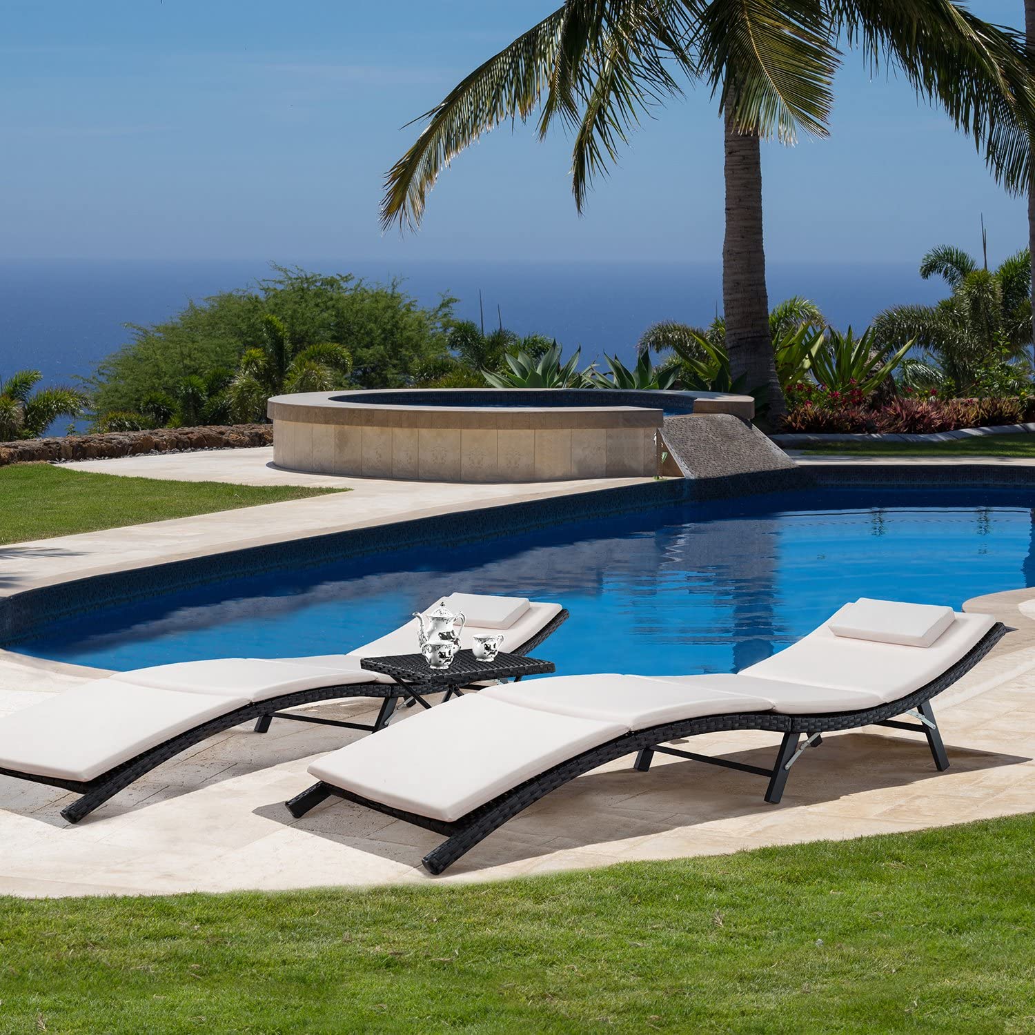 An application scenario or product detail of outdoor chaise lounge chair sets - Image 18