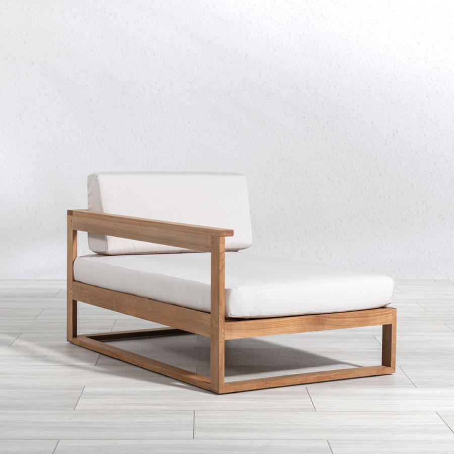 An application scenario or product detail of outdoor chaise lounge chairs with arms - Image 9