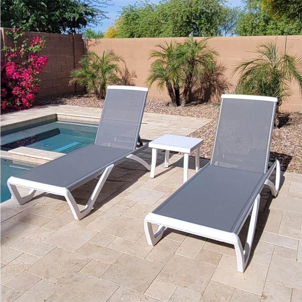 Featured image for the outdoor chaise lounge set guide