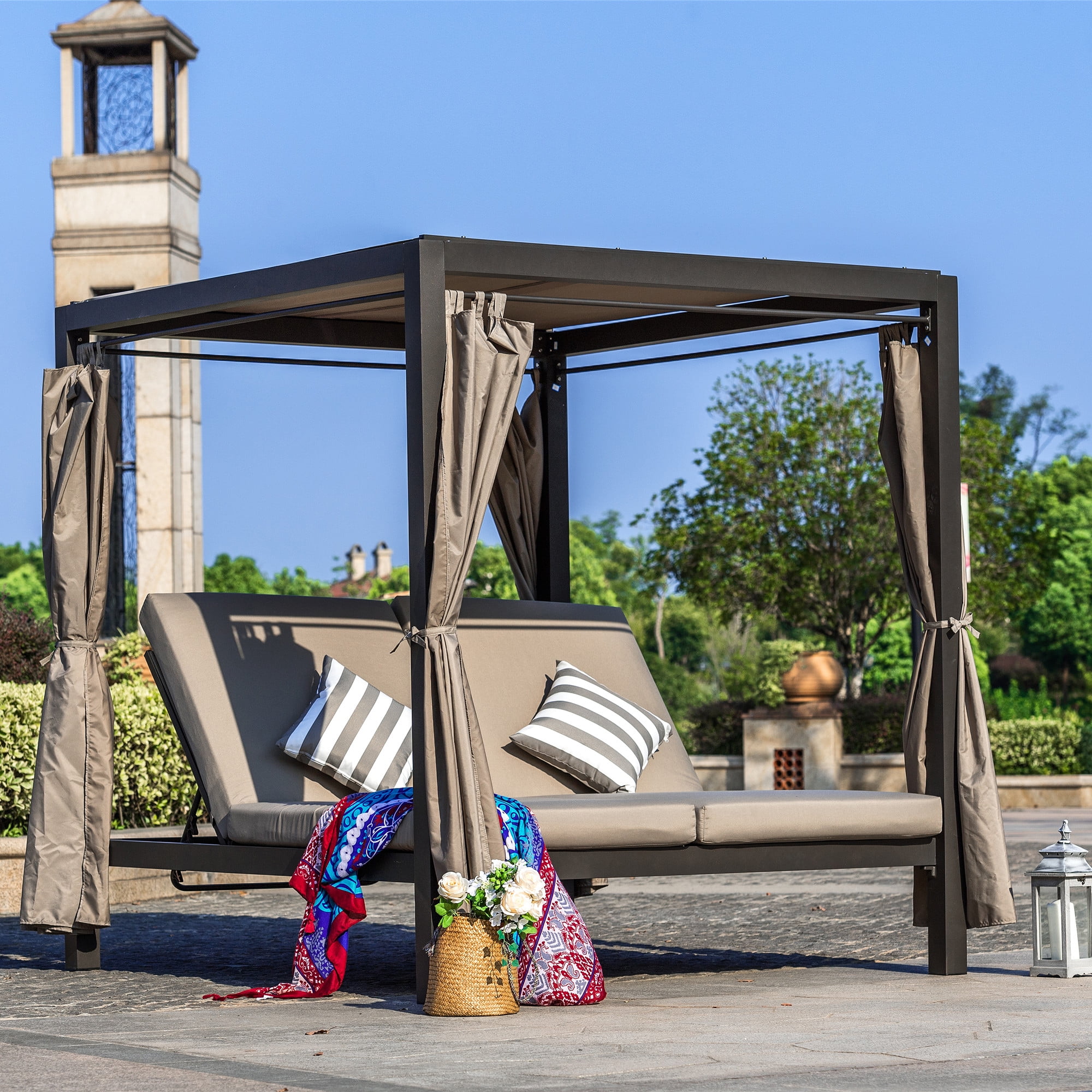 An application scenario or product detail of outdoor daybed with canopy - Image 5