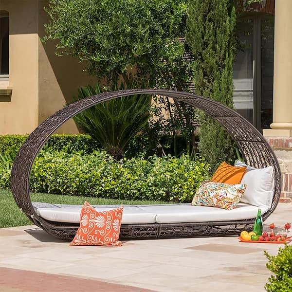 An application scenario or product detail of outdoor daybeds - Image 17