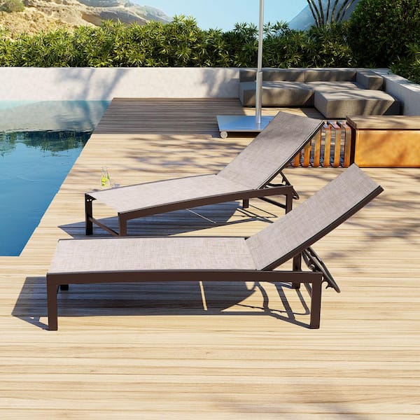 An application scenario or product detail of outdoor lounge chaise - Image 3