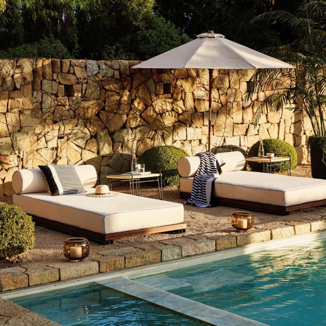 An application scenario or product detail of outdoor metal chaise lounge - Image 12