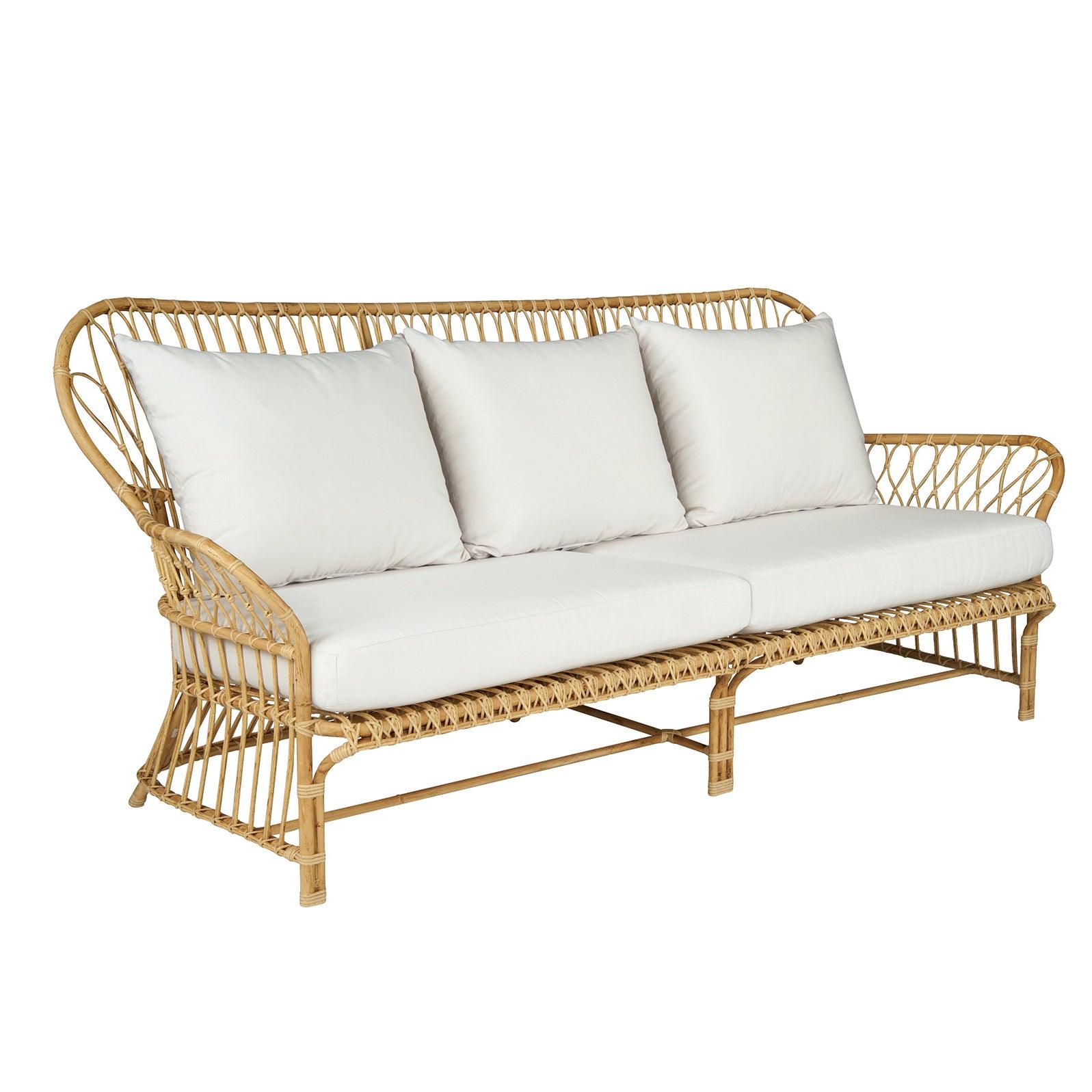 An application scenario or product detail of outdoor rattan sofa - Image 17