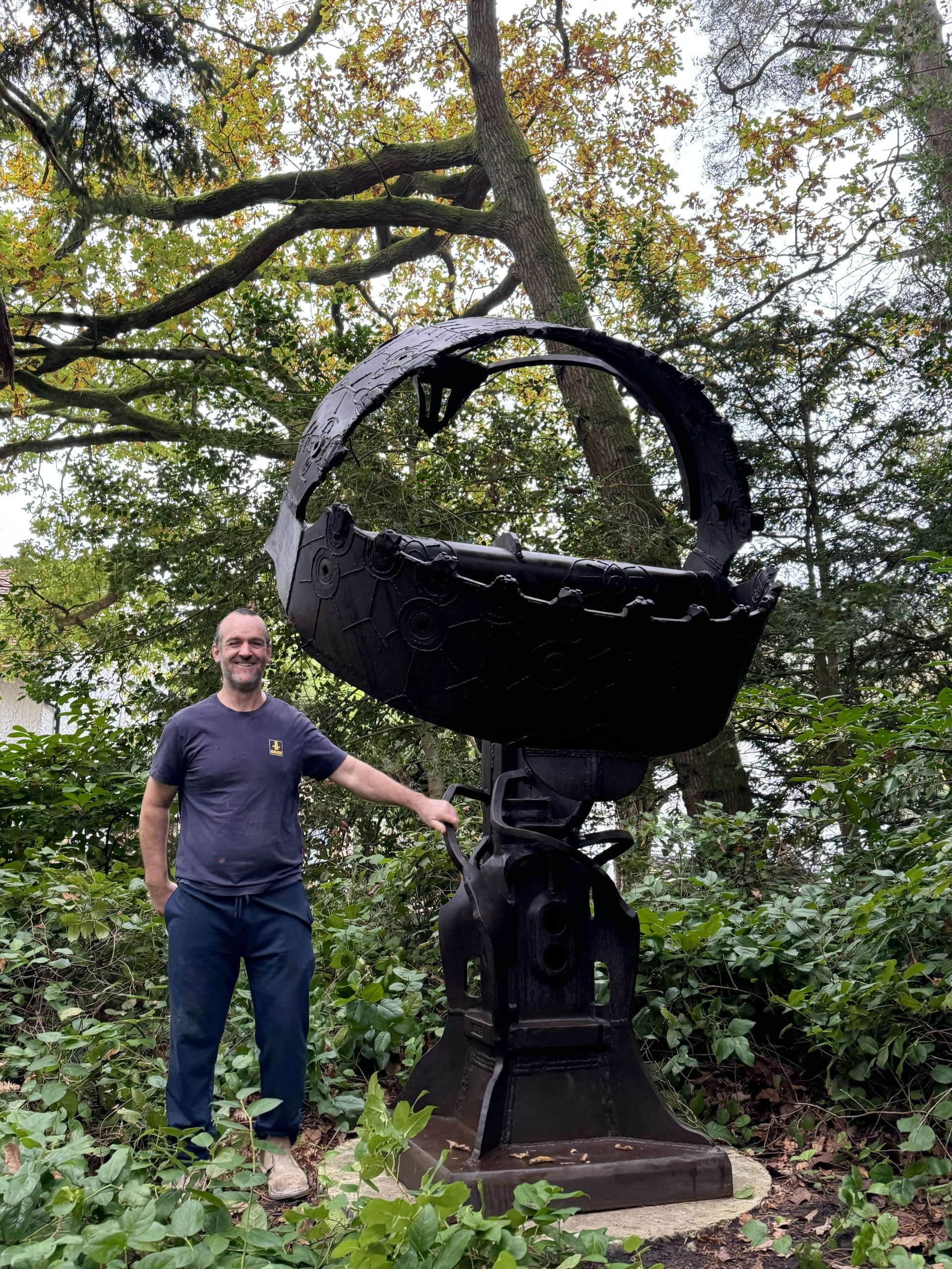 An application scenario or product detail of outdoor sculpture - Image 21