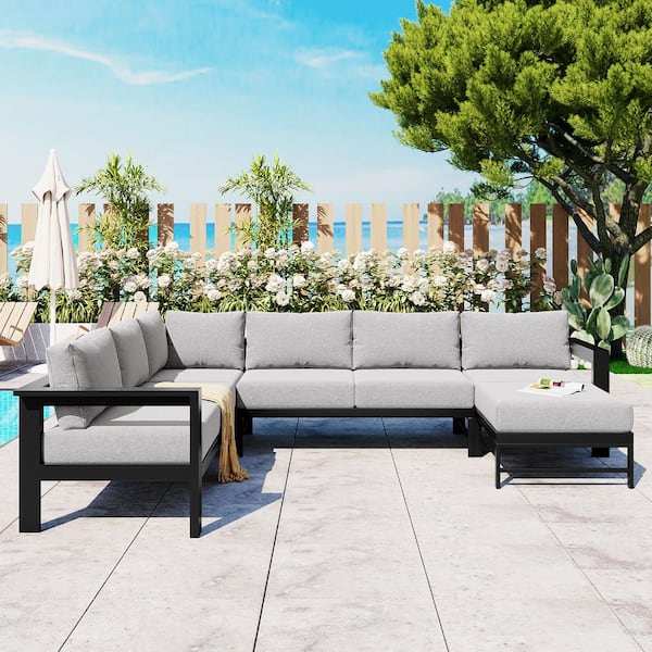 An application scenario or product detail of outdoor sectional sofa - Image 4