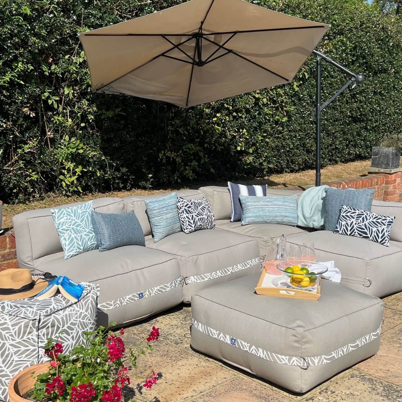 An application scenario or product detail of outdoor sofa and chair set - Image 17