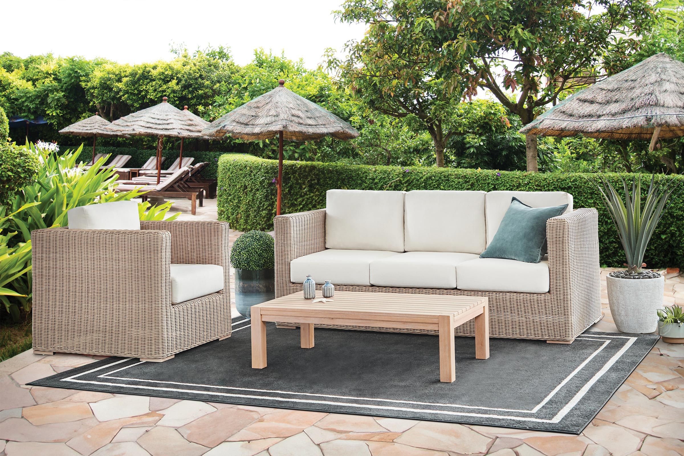 An application scenario or product detail of outdoor white wicker sofa - Image 12