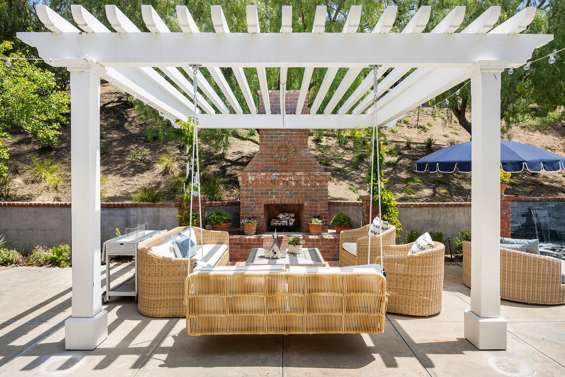 An application scenario or product detail of pergola outdoor - Image 12