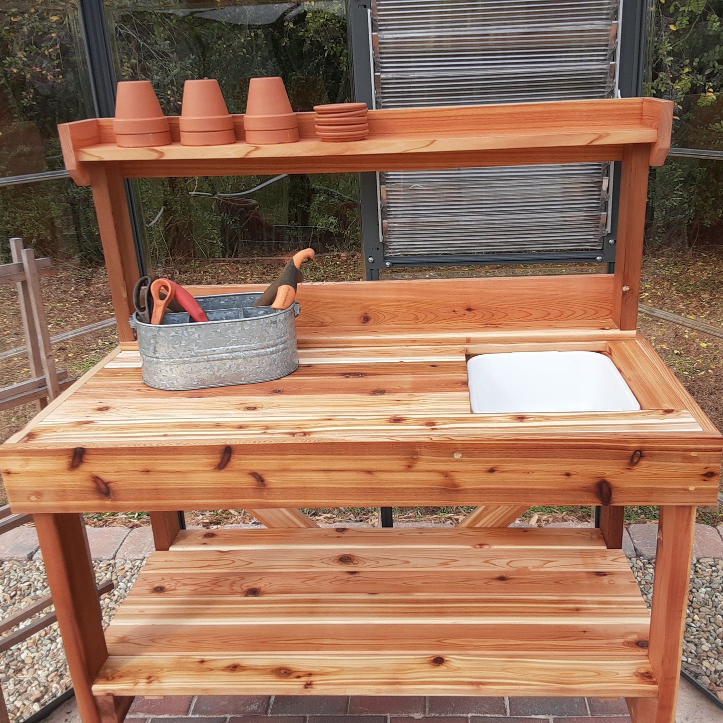 An application scenario or product detail of potting bench tables - Image 3
