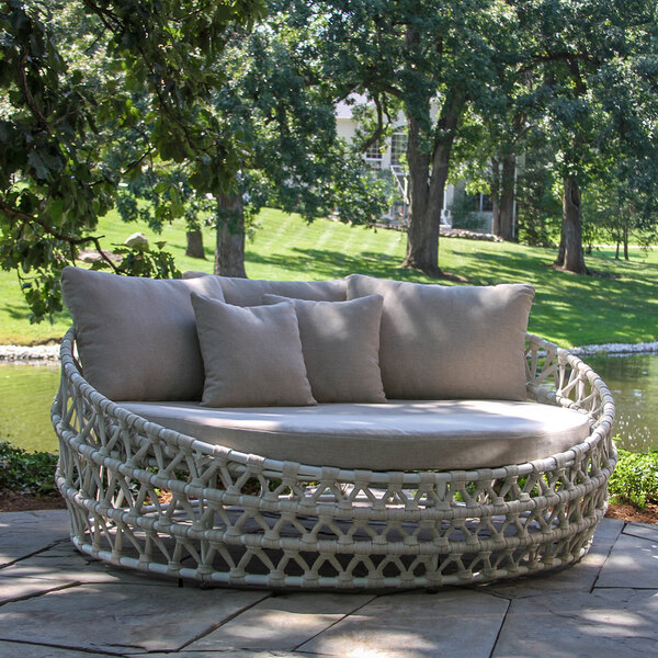 An application scenario or product detail of round outdoor daybed - Image 9