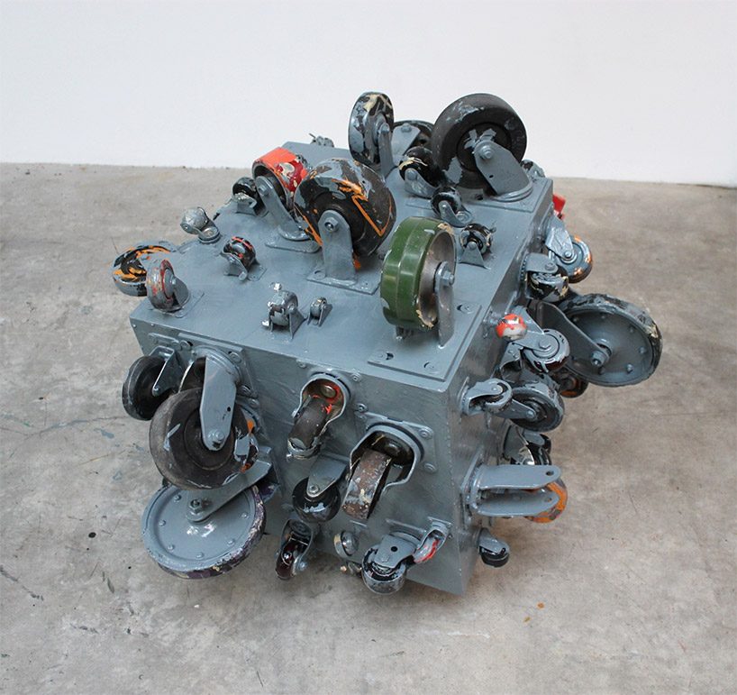 An application scenario or product detail of sculpture artwork - Image 20