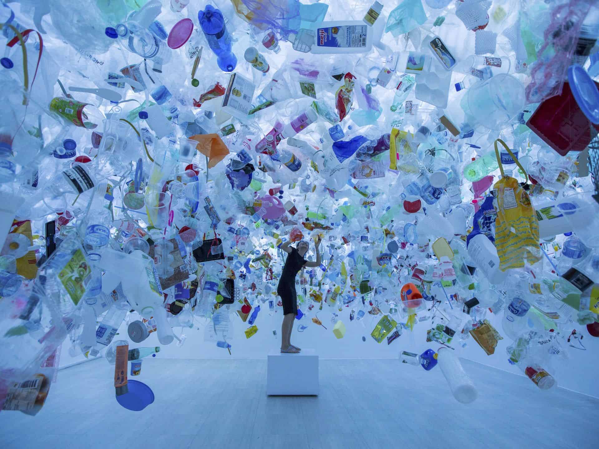 An application scenario or product detail of sculpture artwork - Image 19