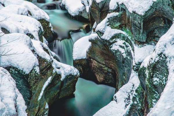 An application scenario or product detail of sculptured rocks - Image 2