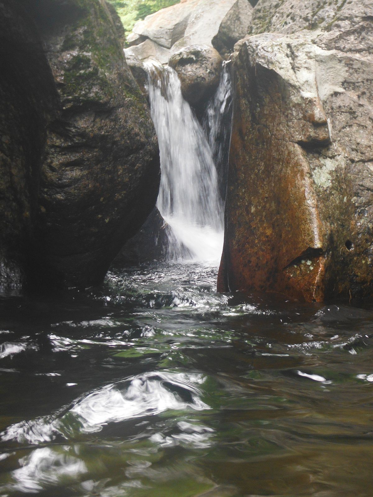 An application scenario or product detail of sculptured rocks - Image 9