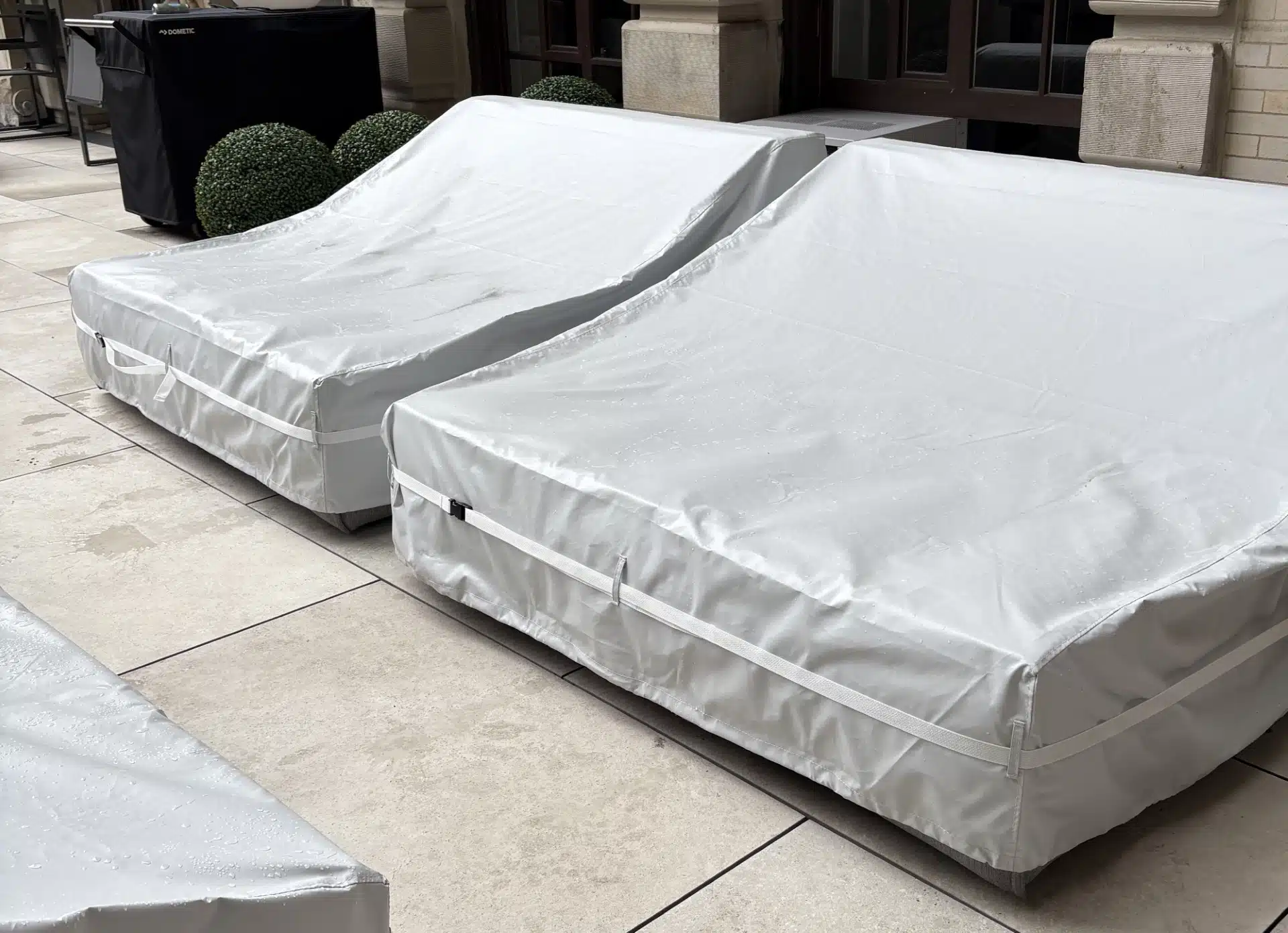 An application scenario or product detail of waterproof outdoor daybed mattress - Image 16