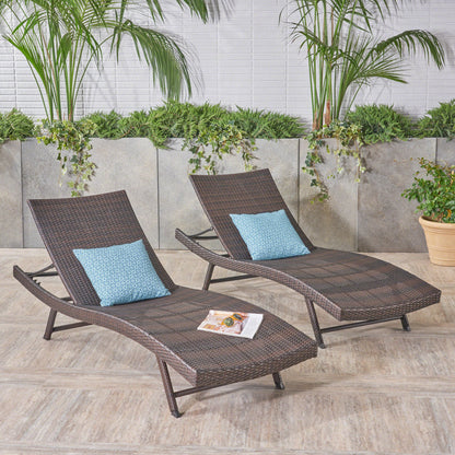 An application scenario or product detail of wicker outdoor chaise lounger - Image 21