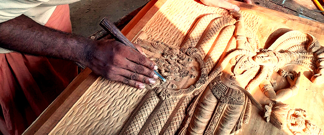 Featured image for the wood carving sculpture guide