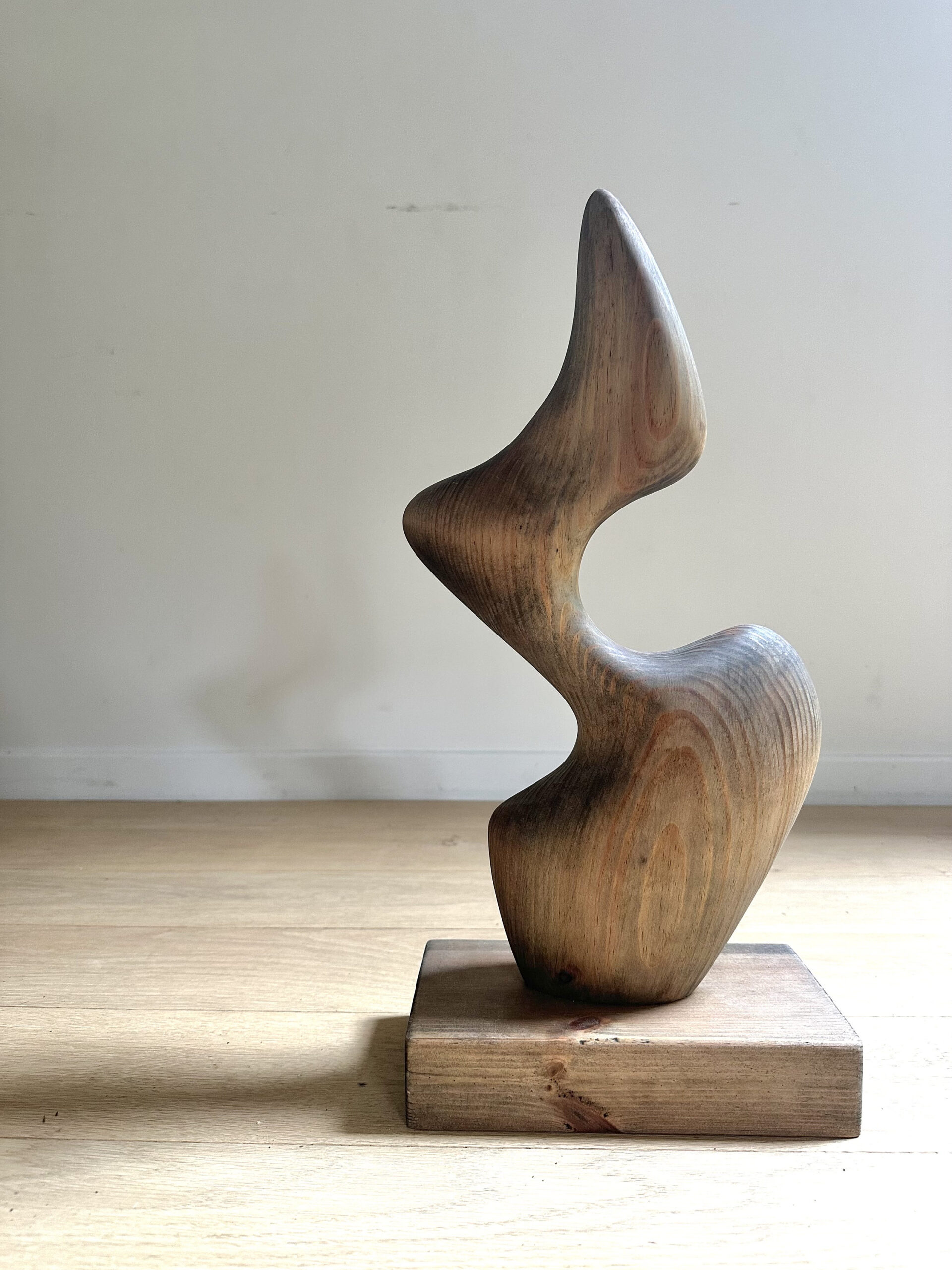 An application scenario or product detail of wooden sculpture - Image 9